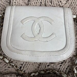 Vintage CHANEL White Leather Crossbody with Stitched CC